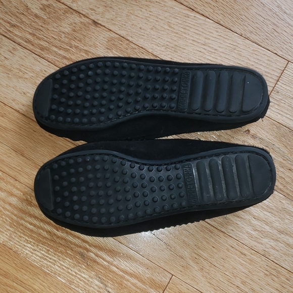 Minnetonka Moccasins - Picture 4 of 10